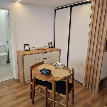 Grand - Cismigiu Park Apartment Bucharest